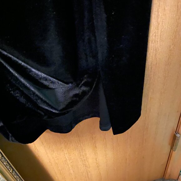 V.I.Petites Black Velvet Faux Wrap Around Long Dress - Picture 4 of 7